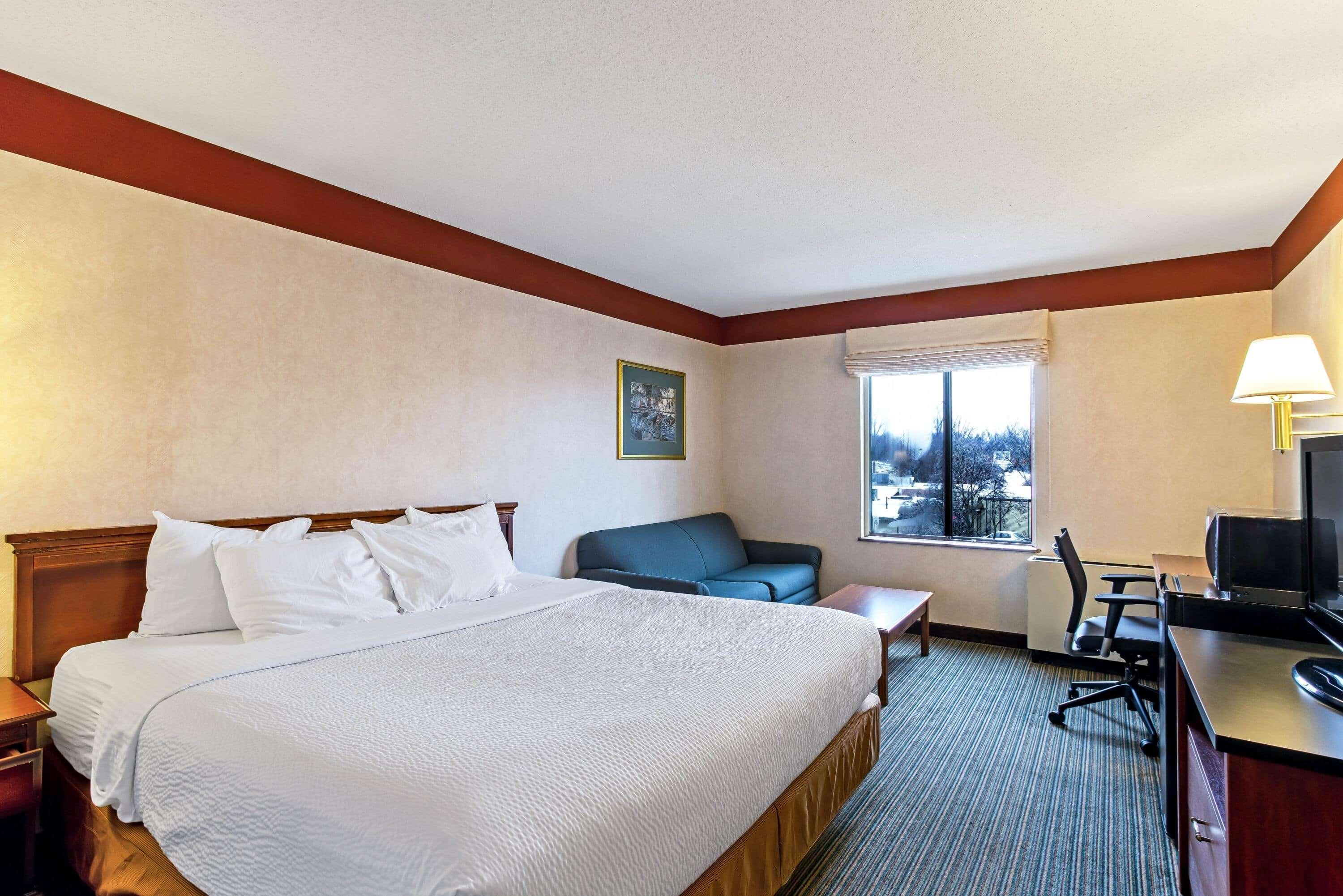 Holiday Inn Express South Burlington - Downtown By Ihg Exterior photo