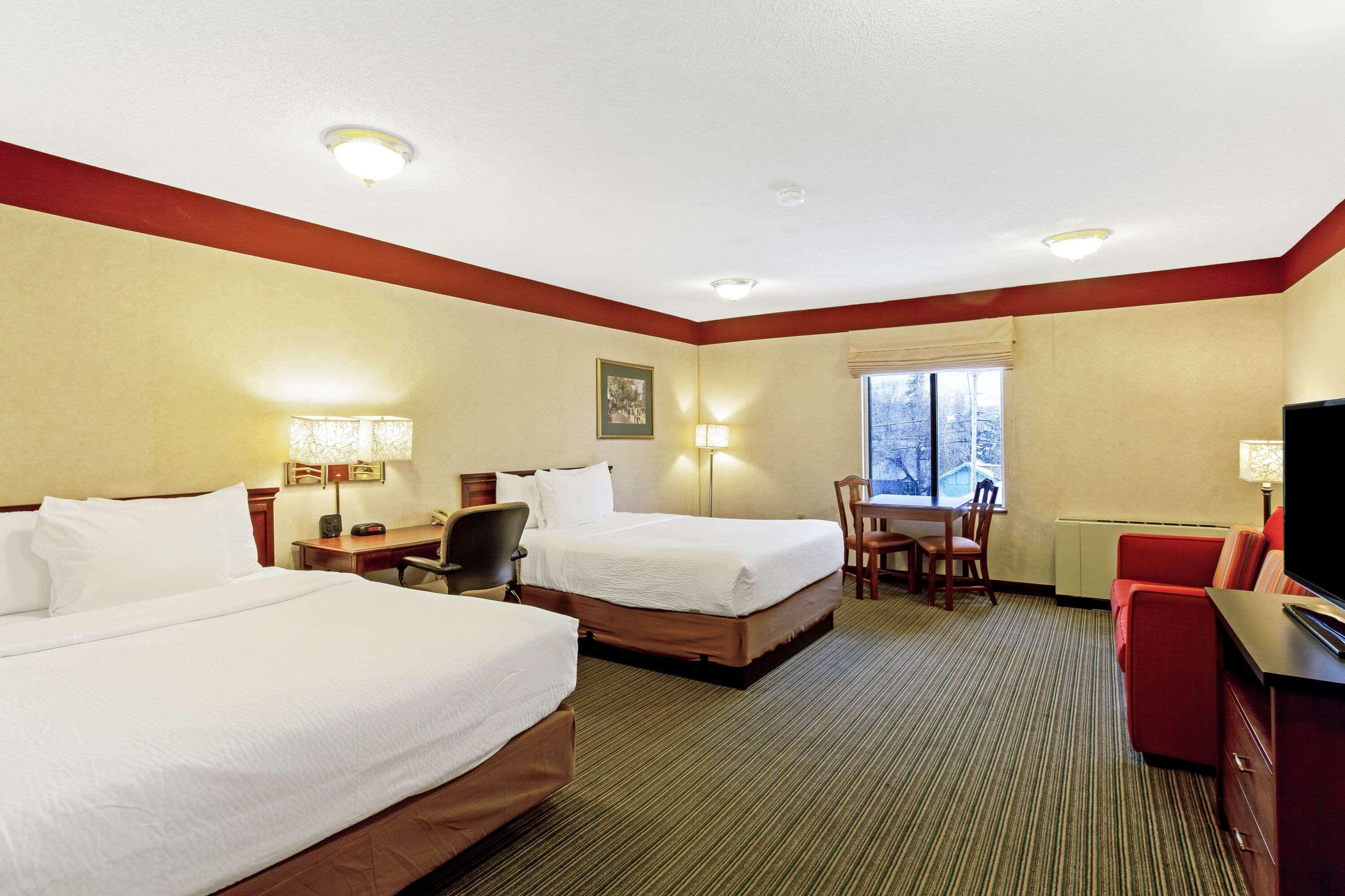 Holiday Inn Express South Burlington - Downtown By Ihg Exterior photo