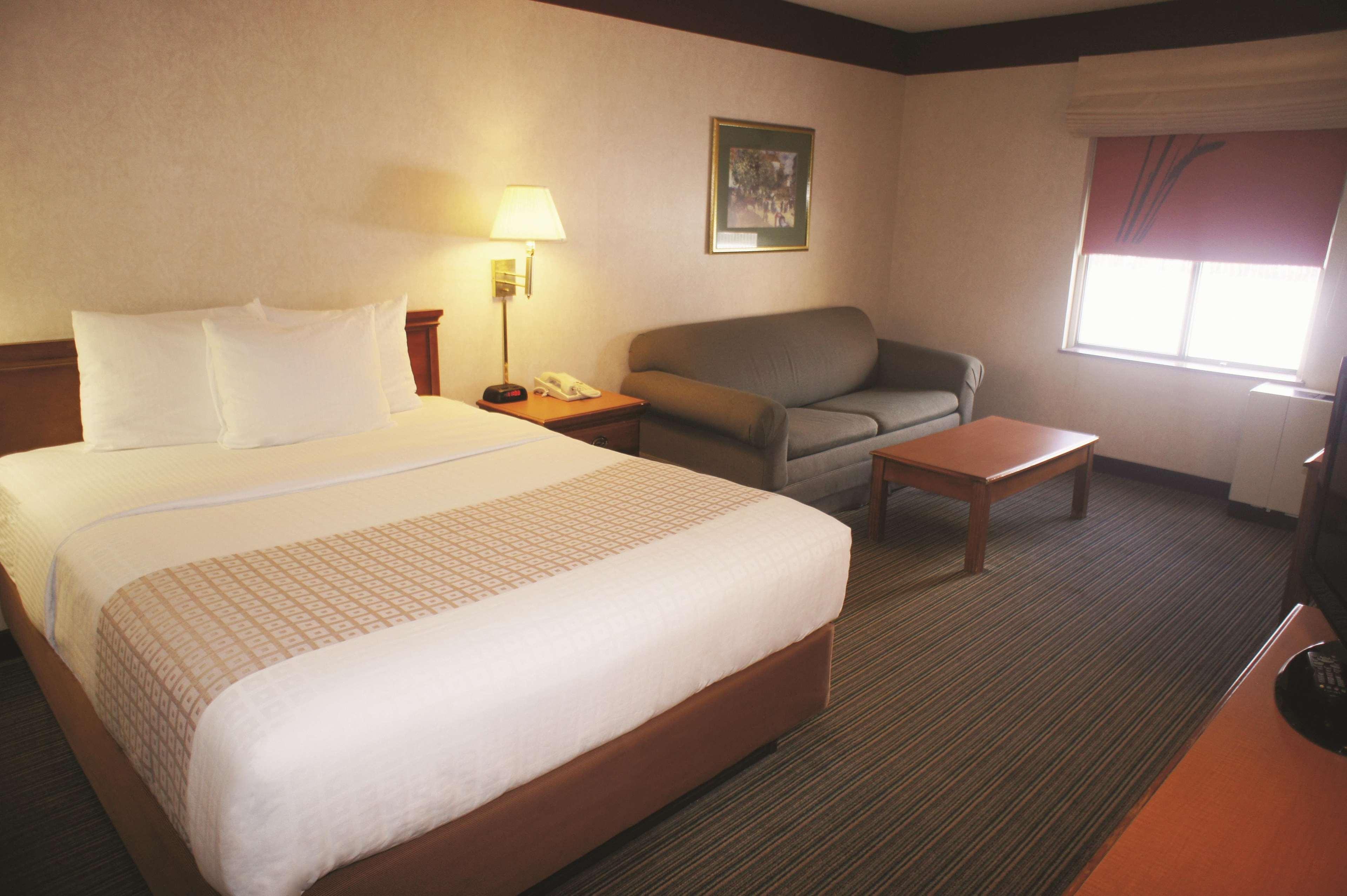 Holiday Inn Express South Burlington - Downtown By Ihg Exterior photo