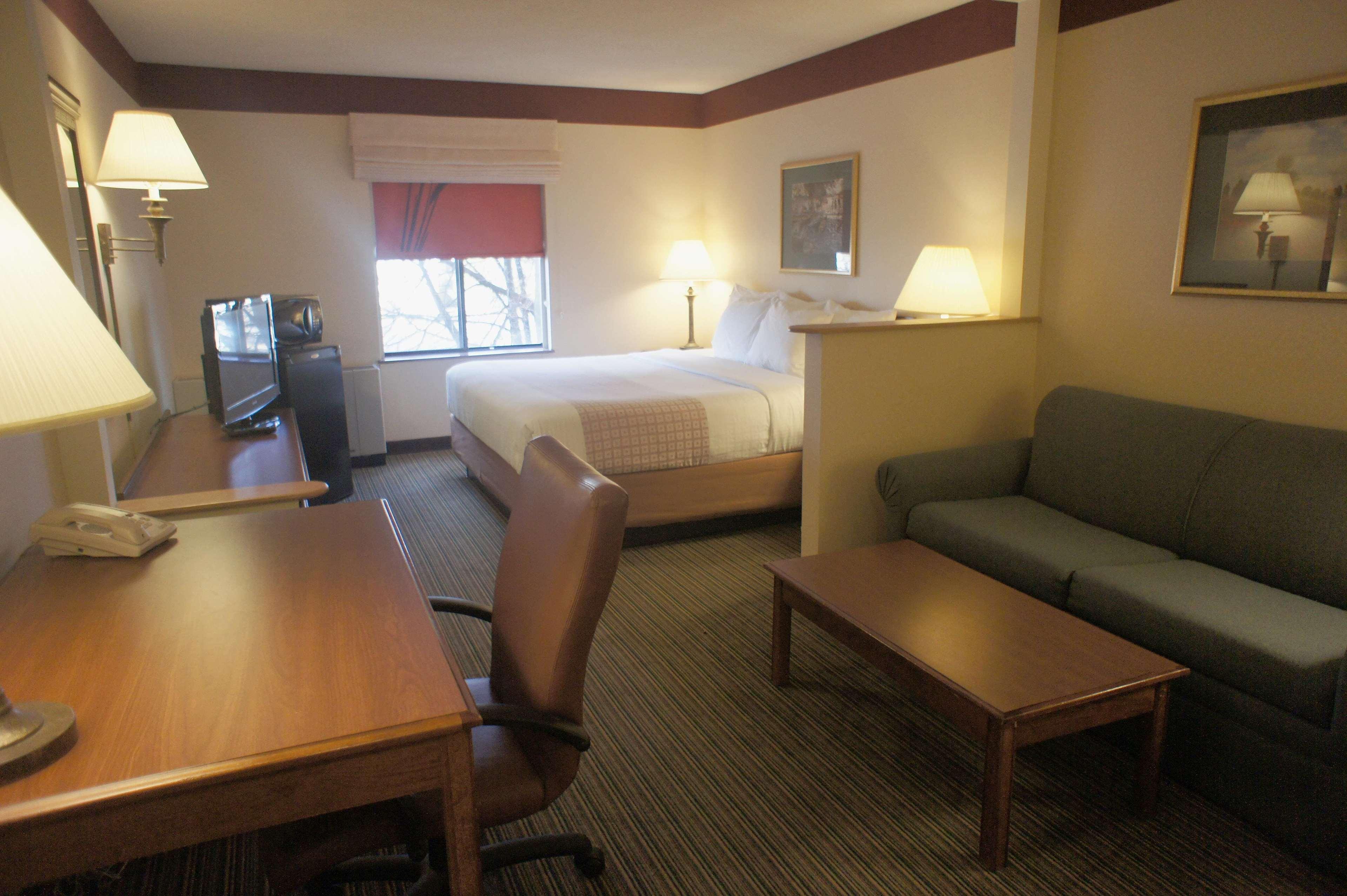 Holiday Inn Express South Burlington - Downtown By Ihg Exterior photo