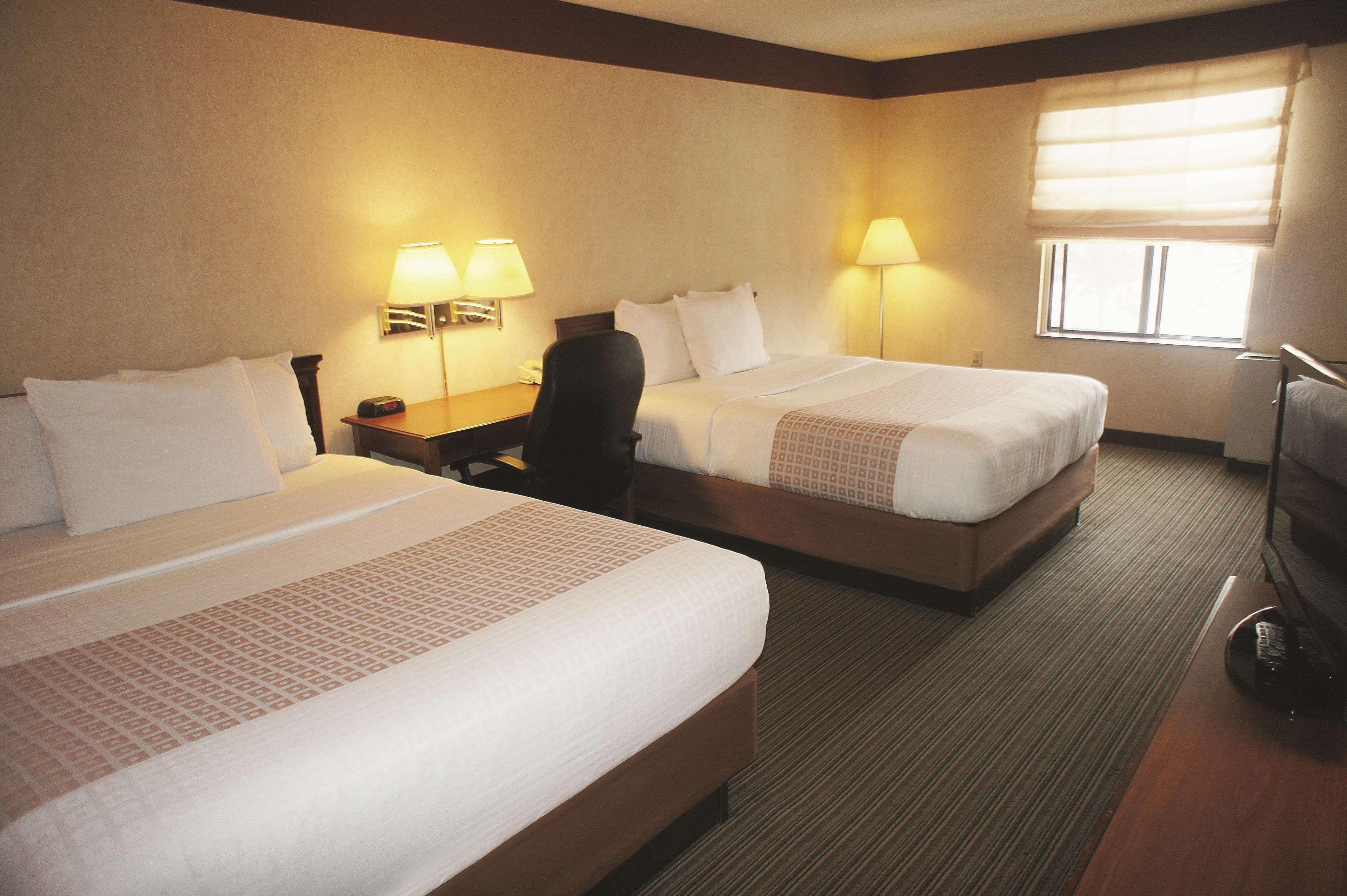 Holiday Inn Express South Burlington - Downtown By Ihg Exterior photo