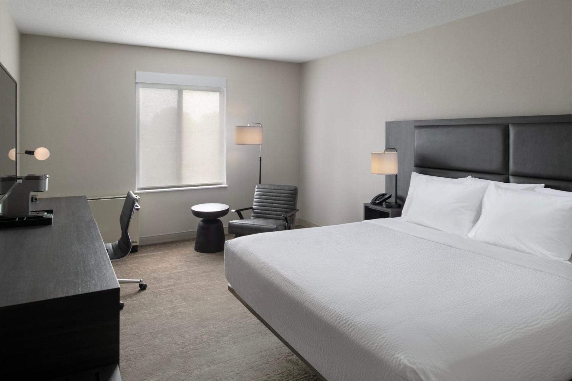 Holiday Inn Express South Burlington - Downtown By Ihg Exterior photo
