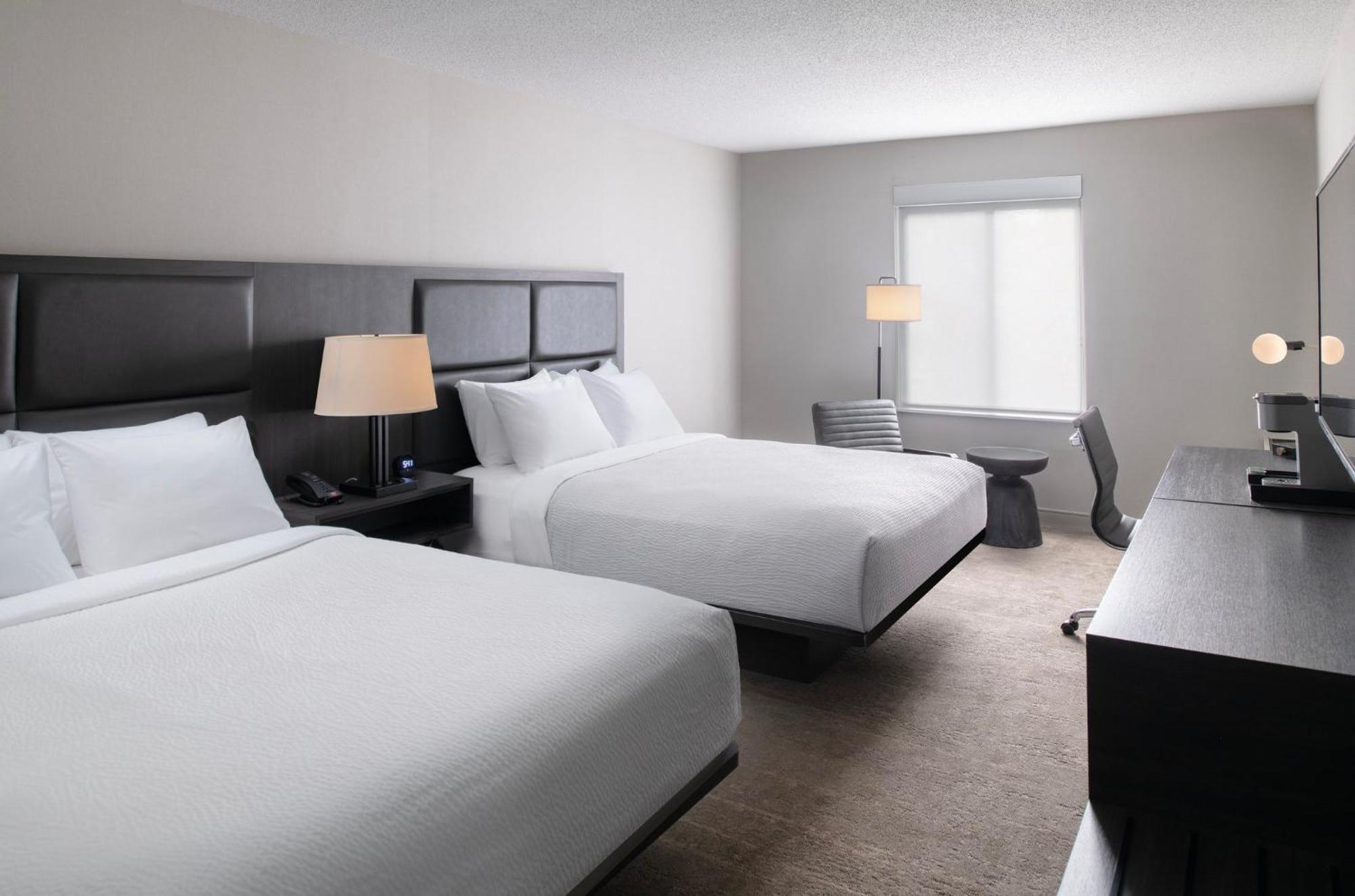 Holiday Inn Express South Burlington - Downtown By Ihg Exterior photo